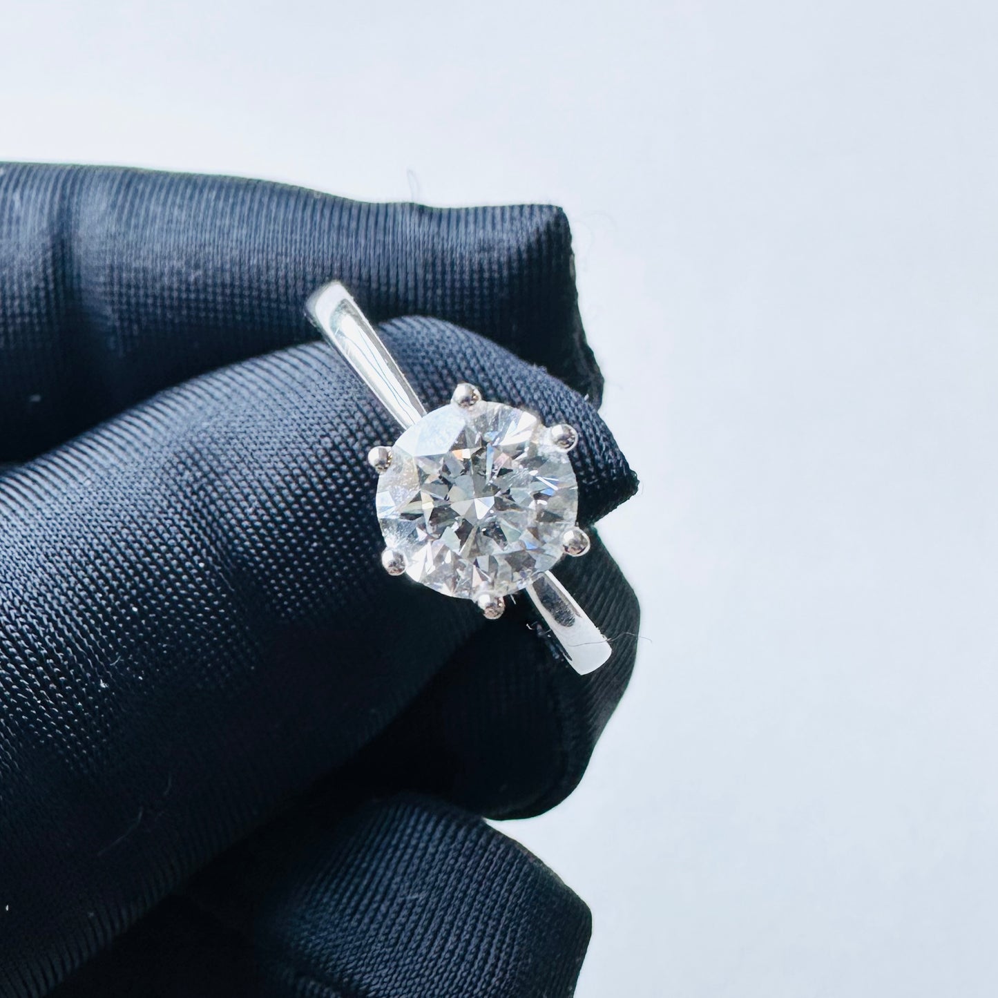 Lab Grown Diamond Ring | Classic six prong design | 18k white gold ring | IGI certified diamond