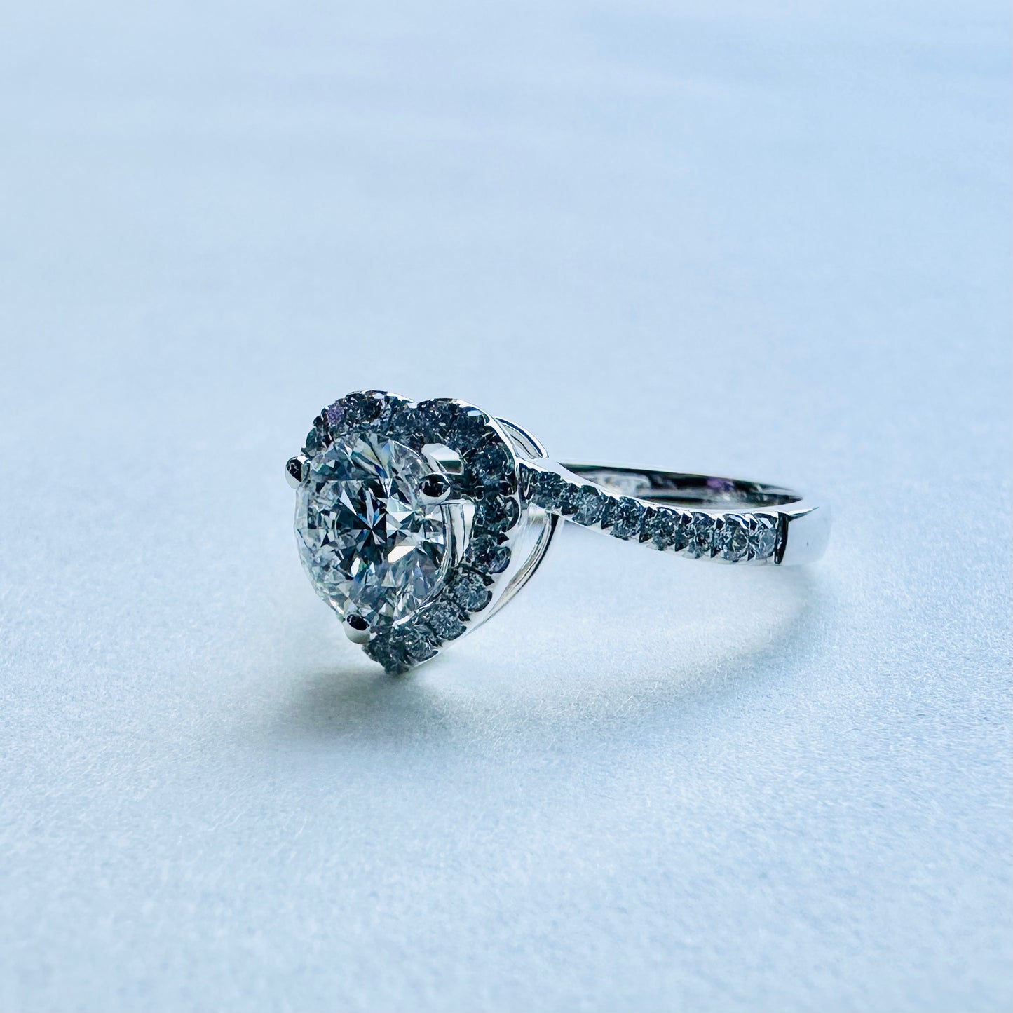 Lab Grown Diamond Ring | Classic Heart design | 18k white gold ring | IGI certified diamond