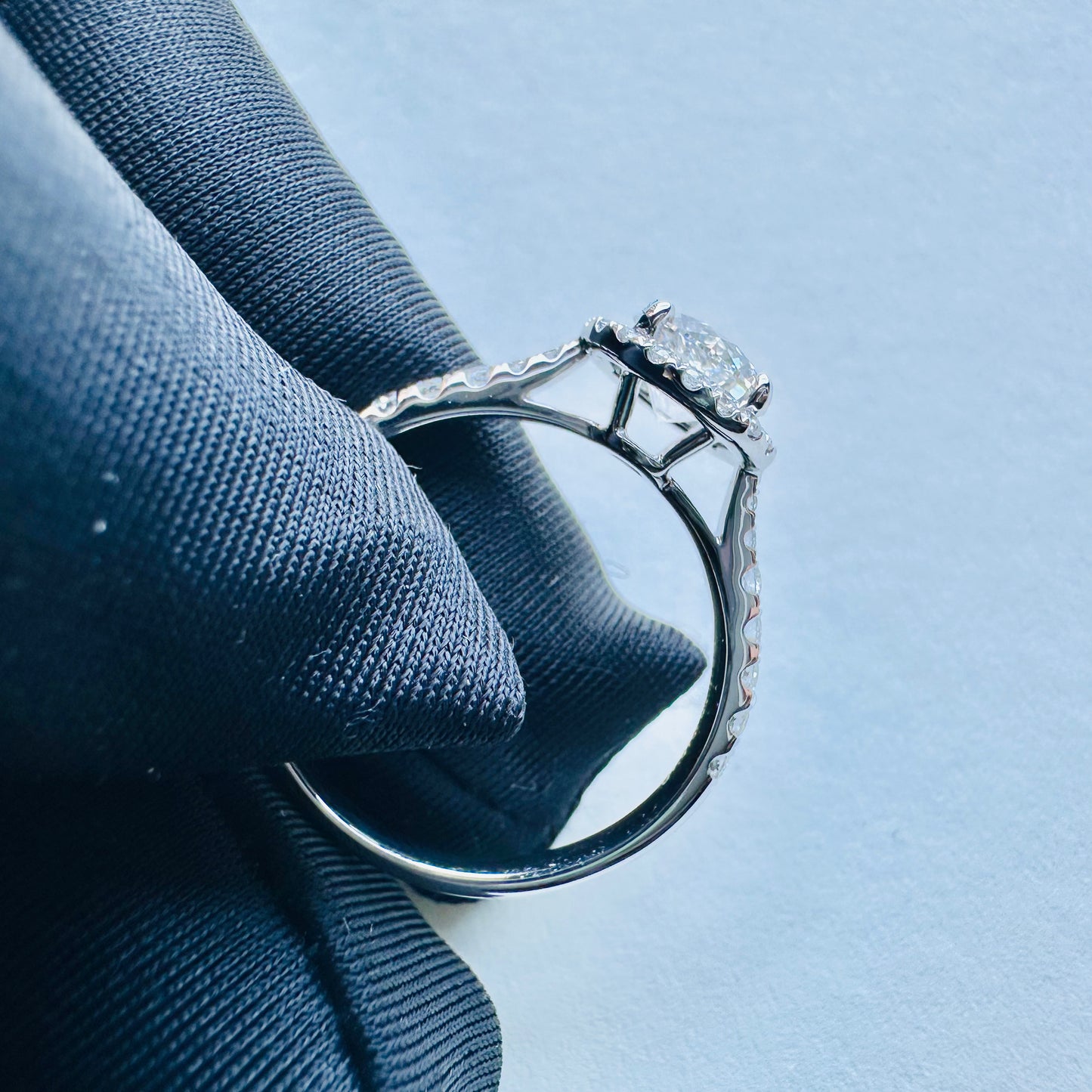 Lab Grown Diamond Ring | Classic round design | 18k white gold ring | IGI certified diamond