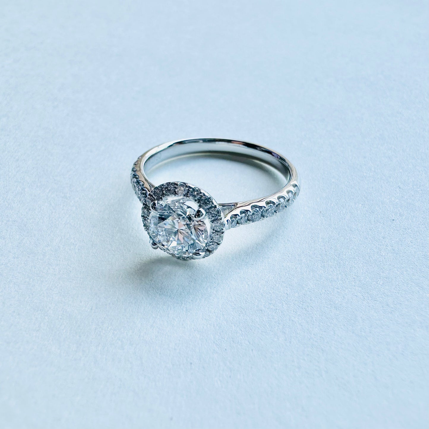 Lab Grown Diamond Ring | Classic round design | 18k white gold ring | IGI certified diamond