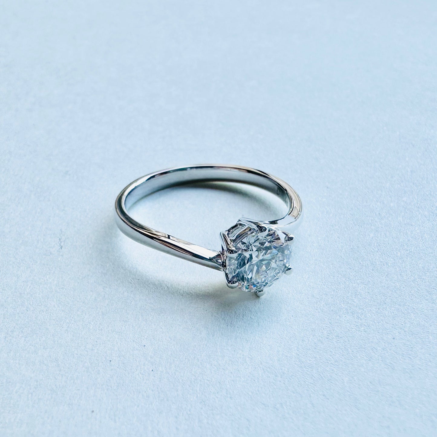 Lab Grown Diamond Ring | Six prong wave design | 18k white gold ring | IGI certified diamond